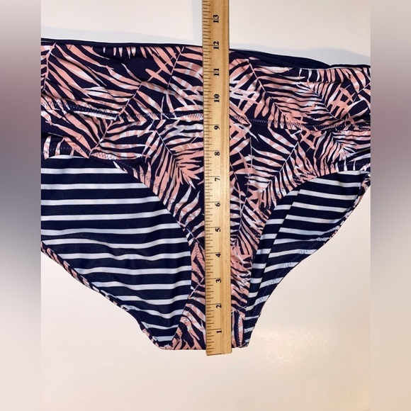🏝️New🏝️ A Pea in the Pod Reversible Swim Bottoms - Picture 3 of 7